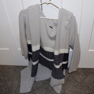 Vici Cute Gray Hooded Duster Sweater M/L